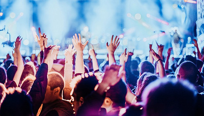 地方新聞精選 陜西嚴(yán)禁大型演出假唱，深圳擬放寬車牌申請，網(wǎng)絡(luò)文化經(jīng)營受關(guān)注